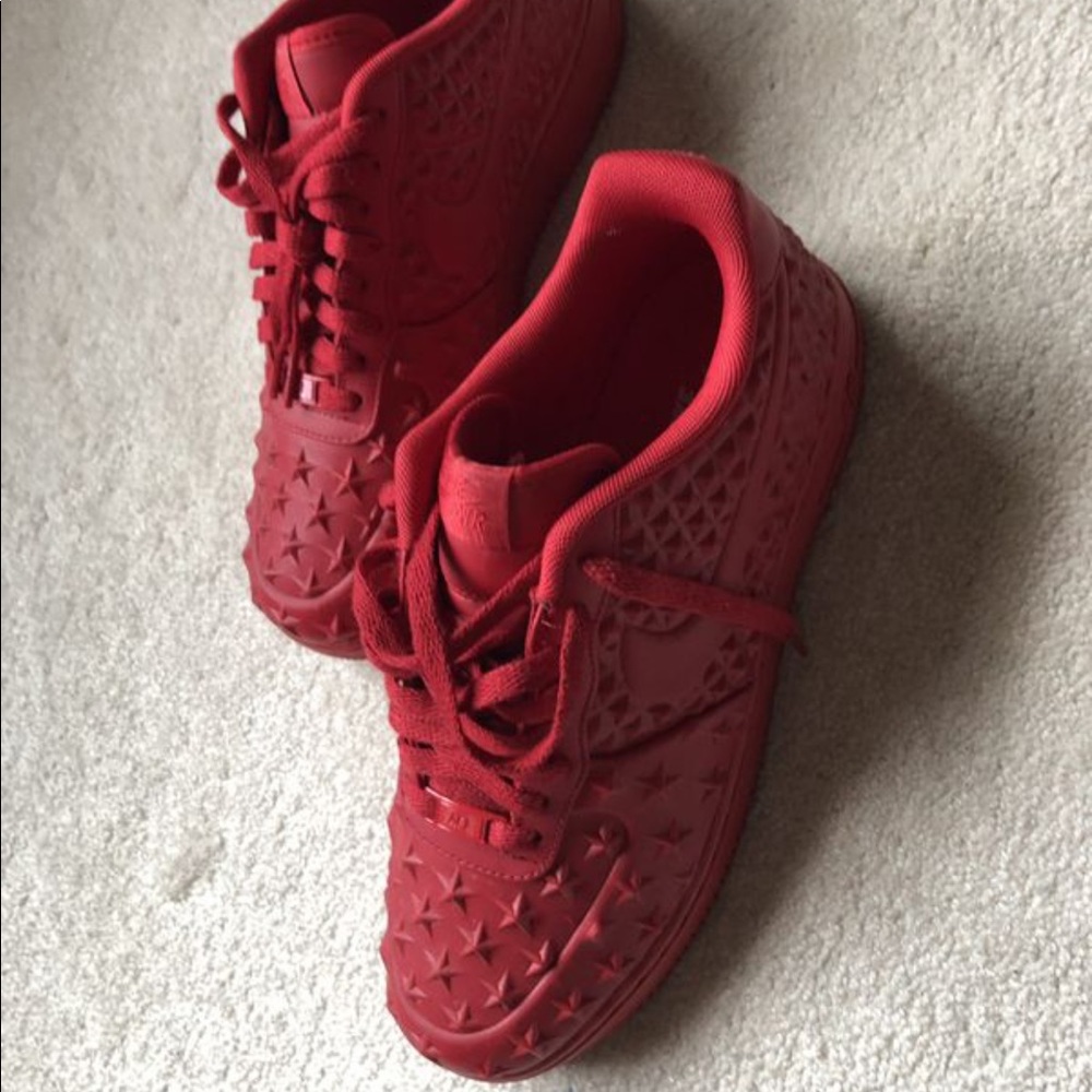 COPY - air force 1s red stars